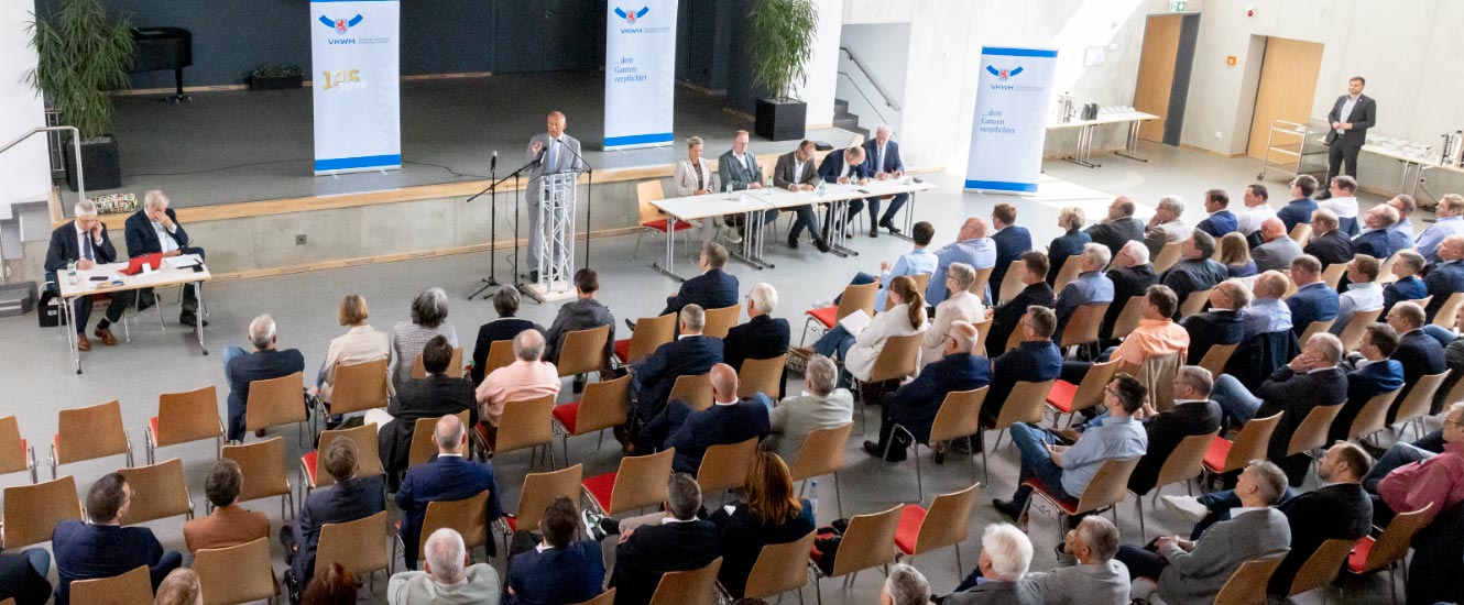bi 260430 demokratieort paulskirche 1330